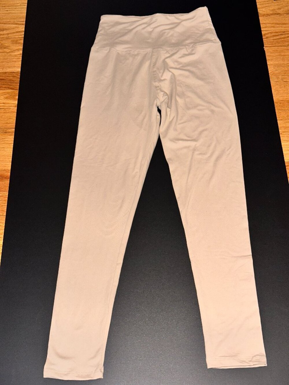 Brand New Never Worn Camel Size Small Leggings